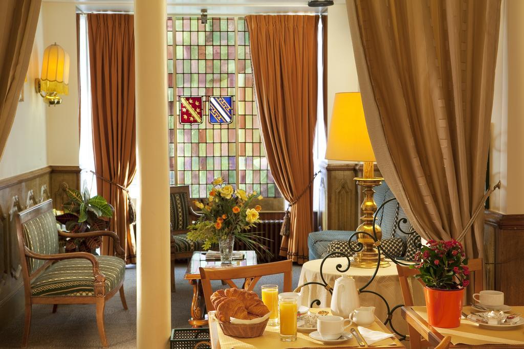 Hôtel Les Deux Gares Paris Exterior foto